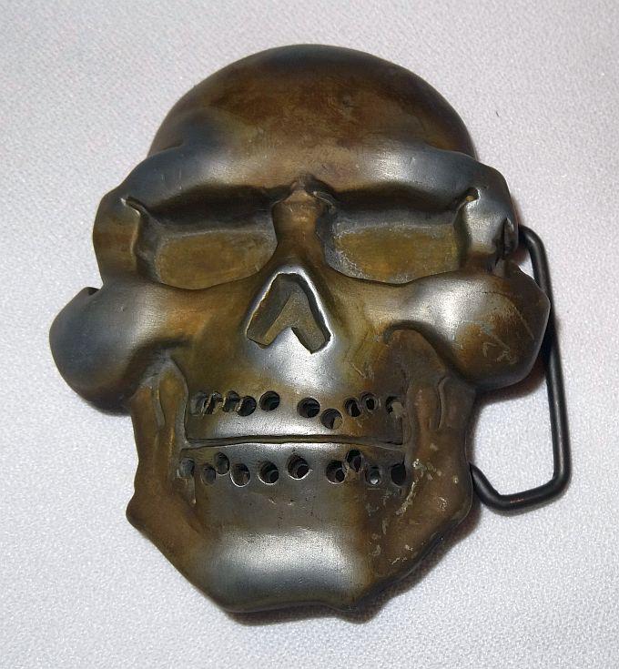 Czaszka skull maska klamra ciemny mat