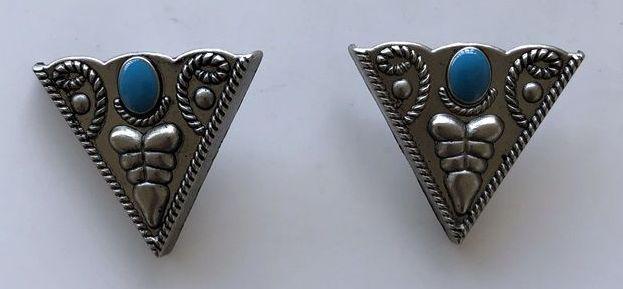 Collar tip western na pins stare srebro z niebieskim oczkiem